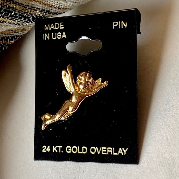 🛍Bundle sale! Mini gold angel/fairy pin - Picture 5 of 7
